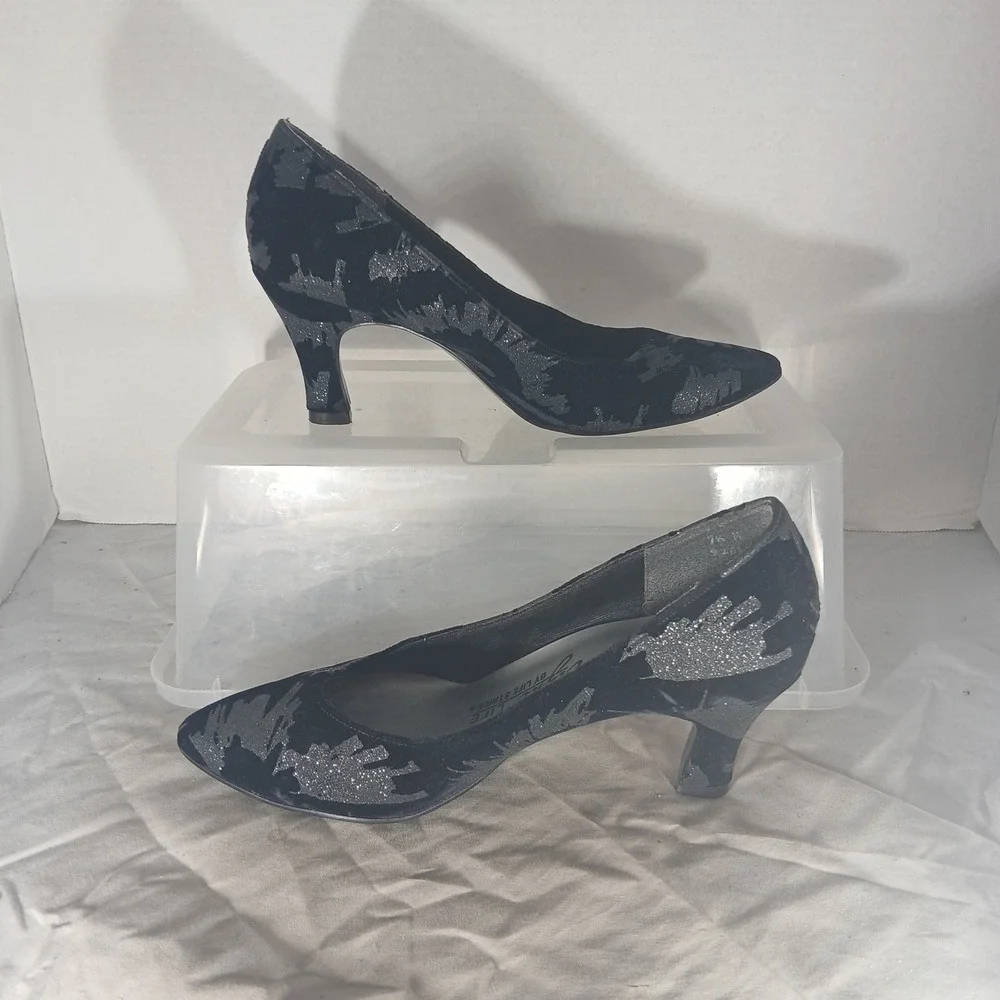 Night Life by Life Stride Womens 7.5‎ M Black Silver Glitter Velvet Pumps Heels